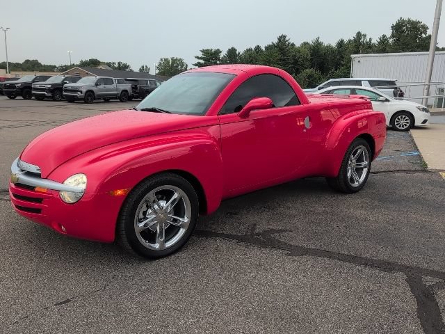 Used 2004 Chevrolet SSR w/ Preferred Equipment Group