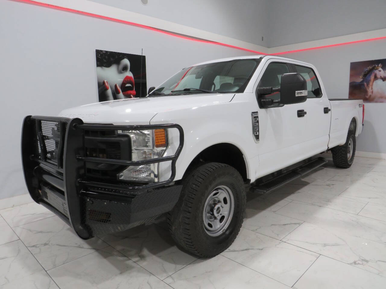 Used 2022 Ford F250 XL w/ Power Equipment Group AWD/4WD image 4