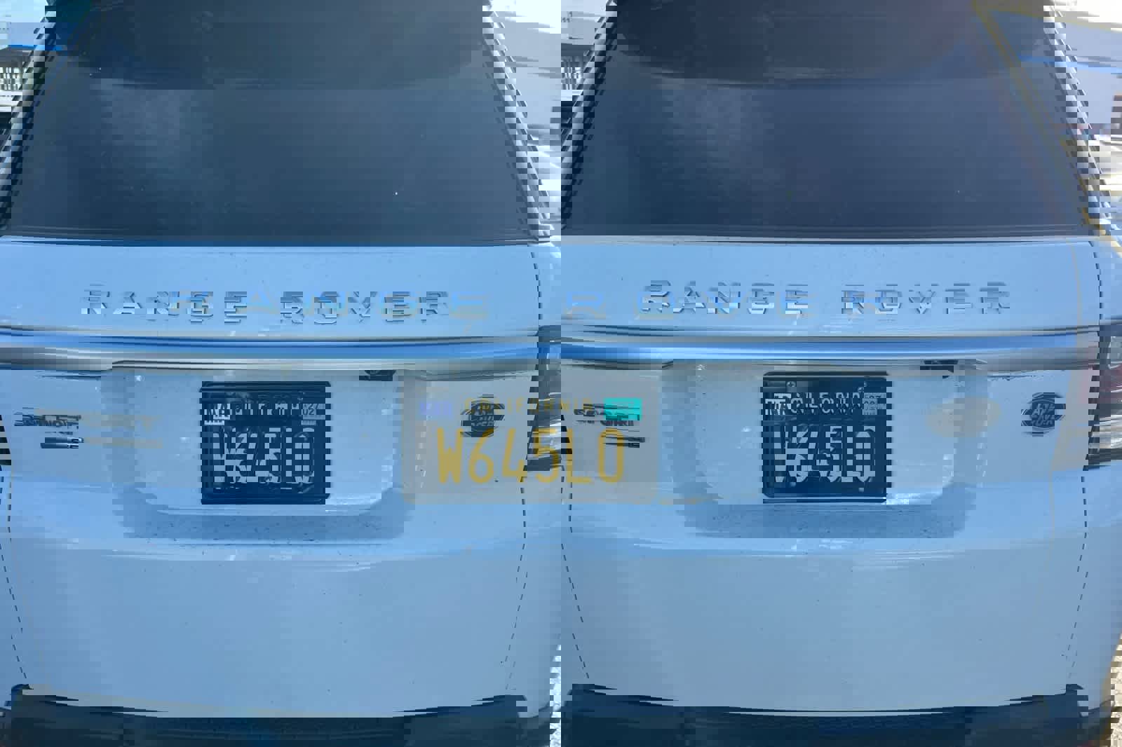 Used 2017 Land Rover Range Rover Sport SE image 19