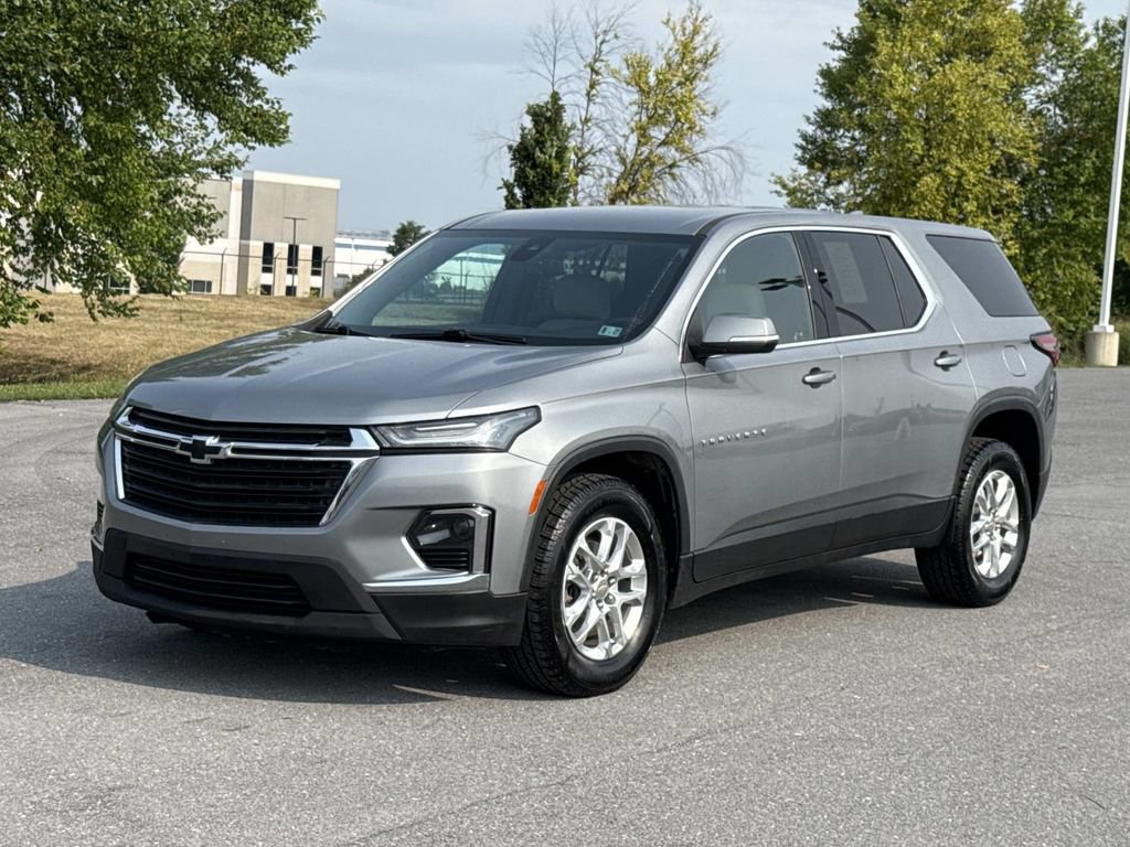 Used 2023 Chevrolet Traverse LS w/ Safety Package AWD/4WD image 28