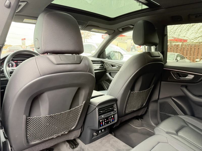 Used 2020 Audi Q8 Premium Plus w/ Premium Plus Package image 17