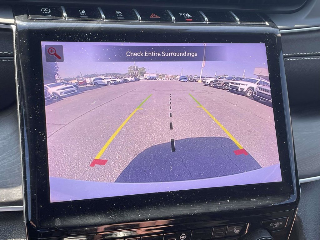 Certified 2023 Jeep Grand Cherokee L Limited w/ Trailer Tow Group (B) AWD/4WD image 36