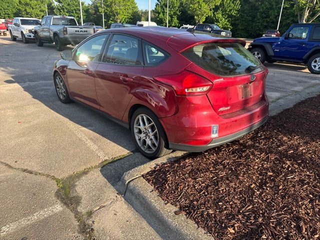 Used 2015 Ford Focus SE w/ Equipment Group 201A FWD image 11