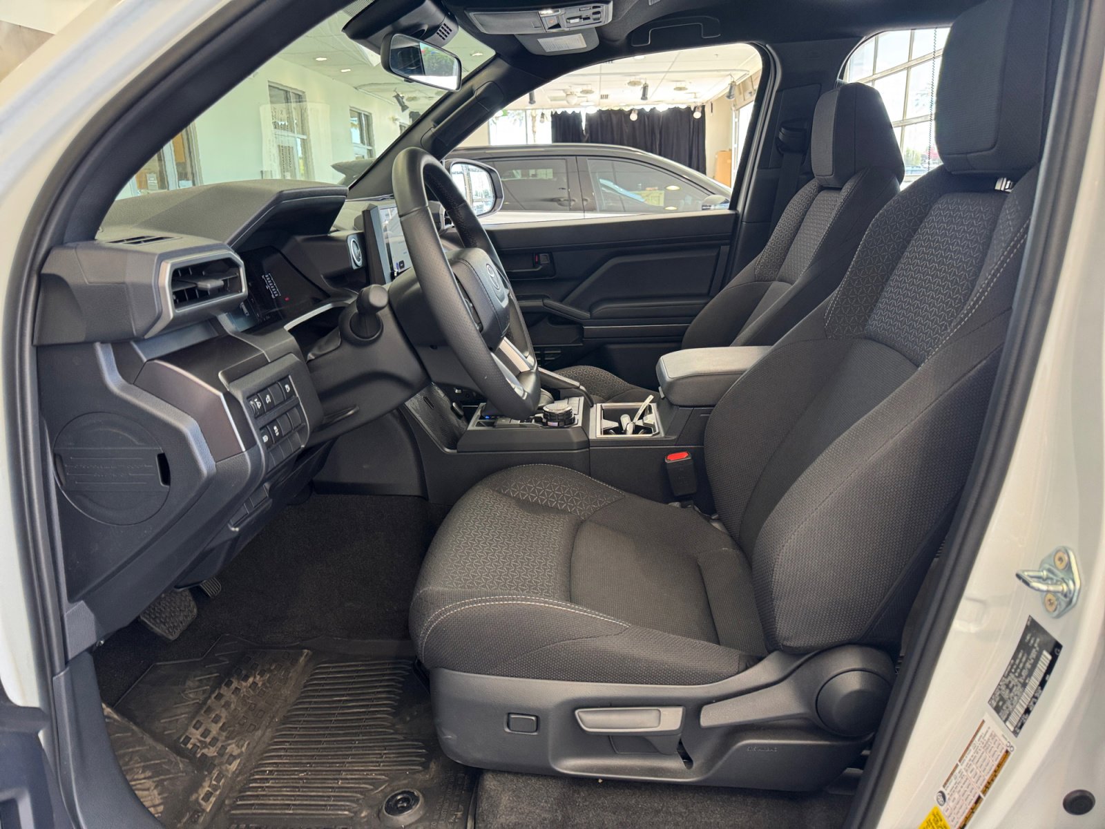 Certified 2025 Toyota 4Runner SR5 AWD/4WD image 14