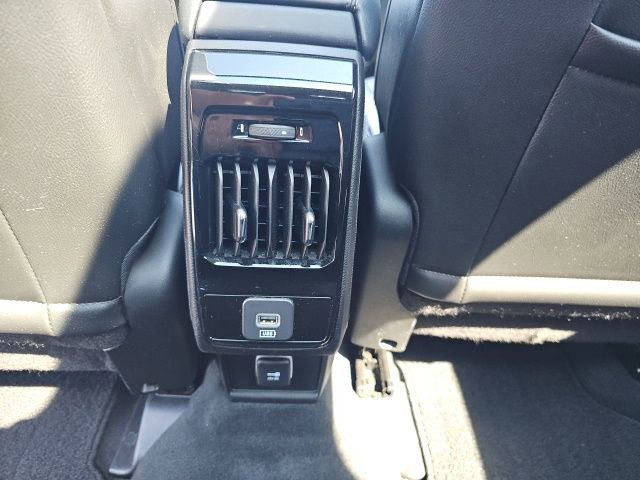 Used 2022 Jeep Compass Limited w/ Sun and Sound Group image 24