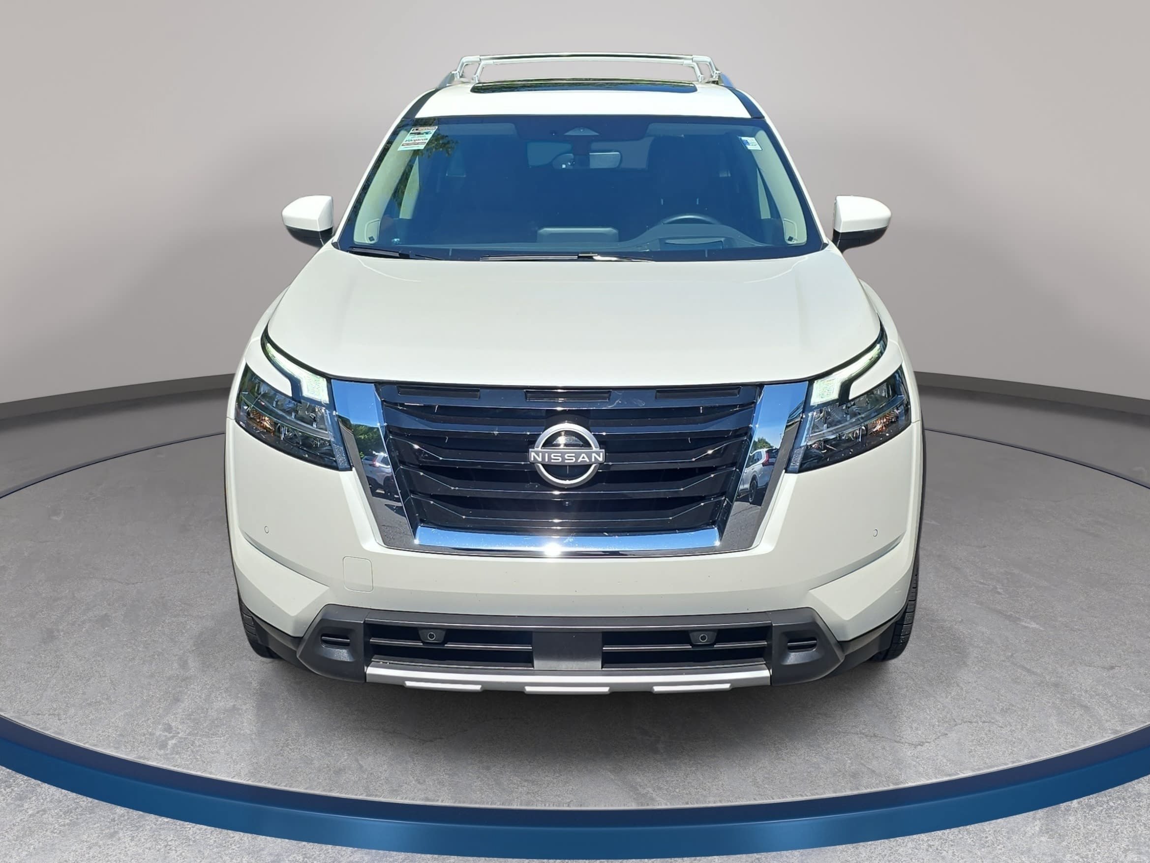 Certified 2023 Nissan Pathfinder Platinum AWD/4WD image 2