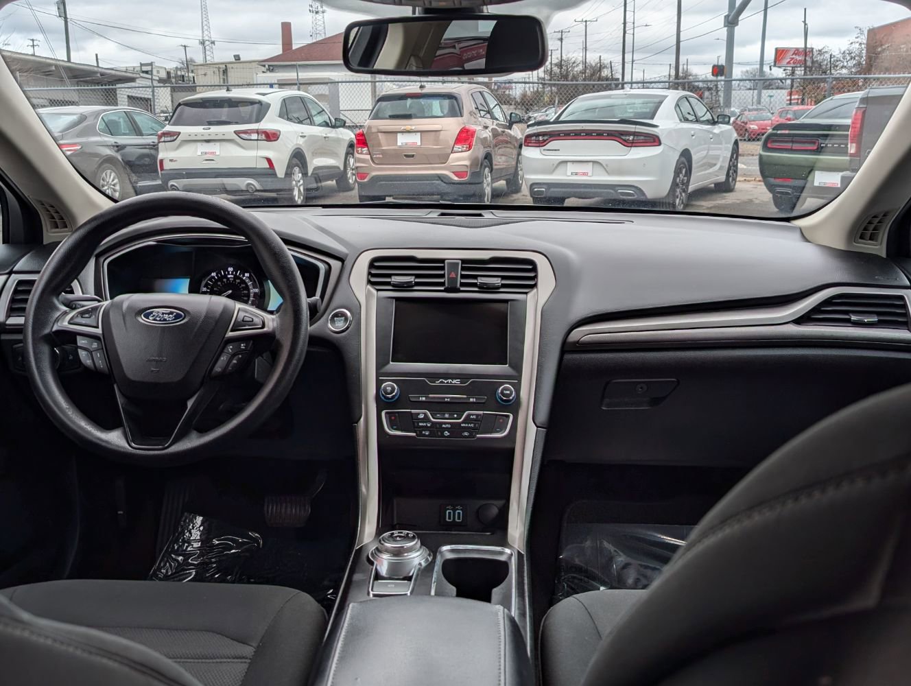Used 2019 Ford Fusion SE image 14