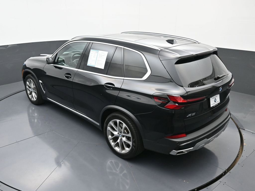 Used 2024 BMW X5 xDrive40i w/ Premium Package image 34
