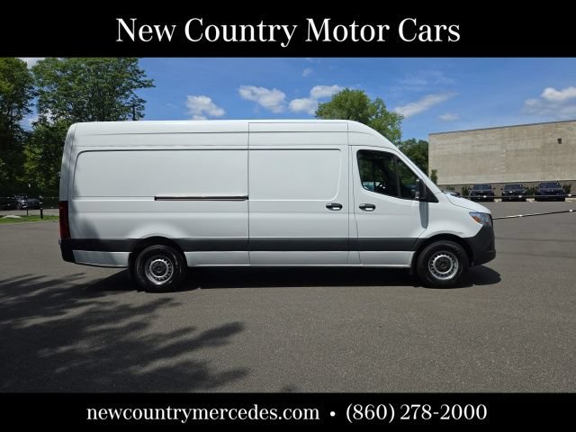 Used 2023 Mercedes-Benz Sprinter 2500 image 9