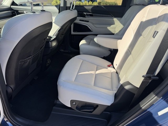 Used 2024 Kia Telluride SX image 12