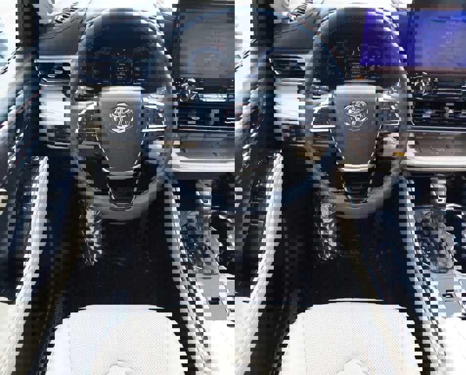 Certified 2025 Toyota Highlander Limited image 5