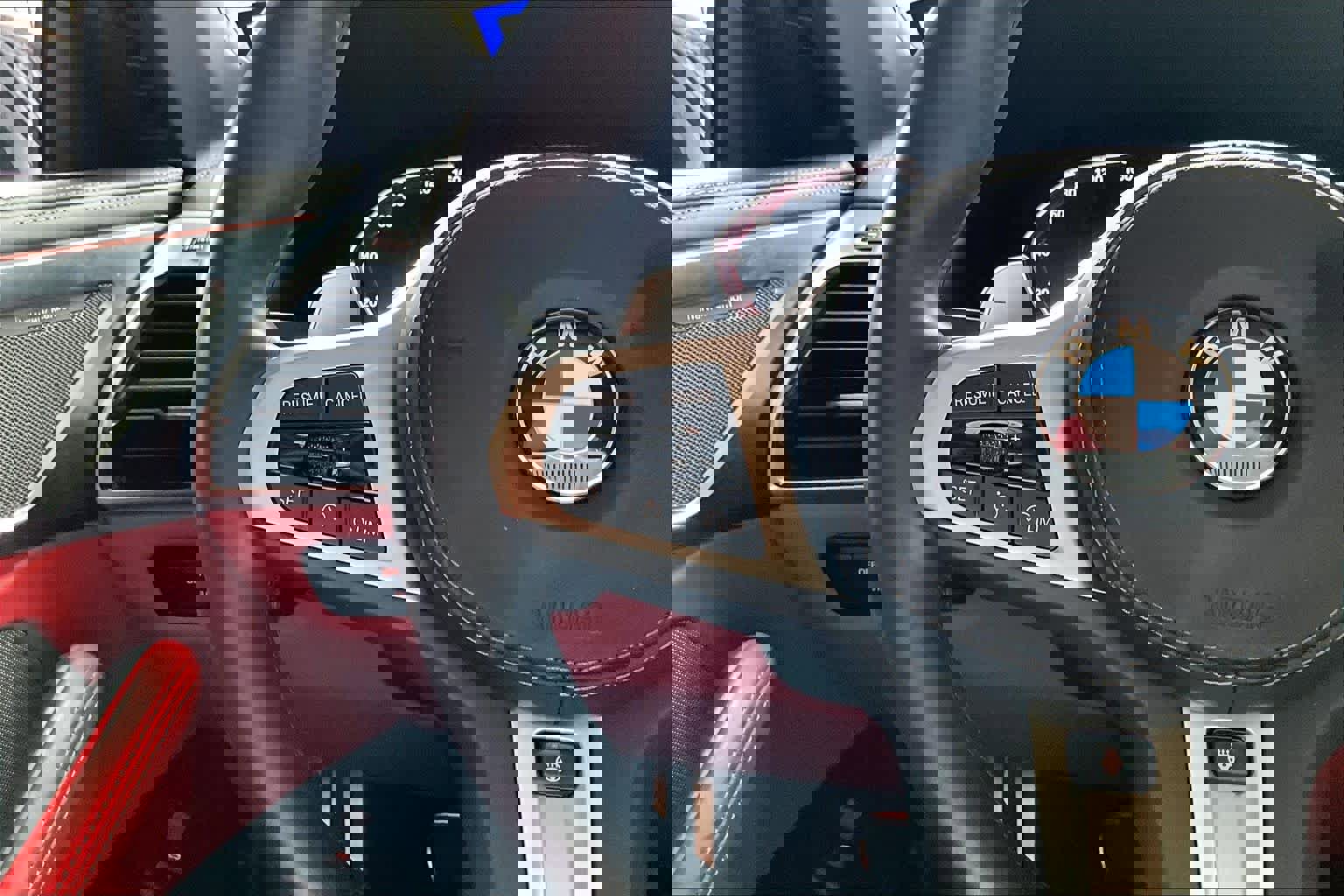 Used 2025 BMW 840i Convertible image 23