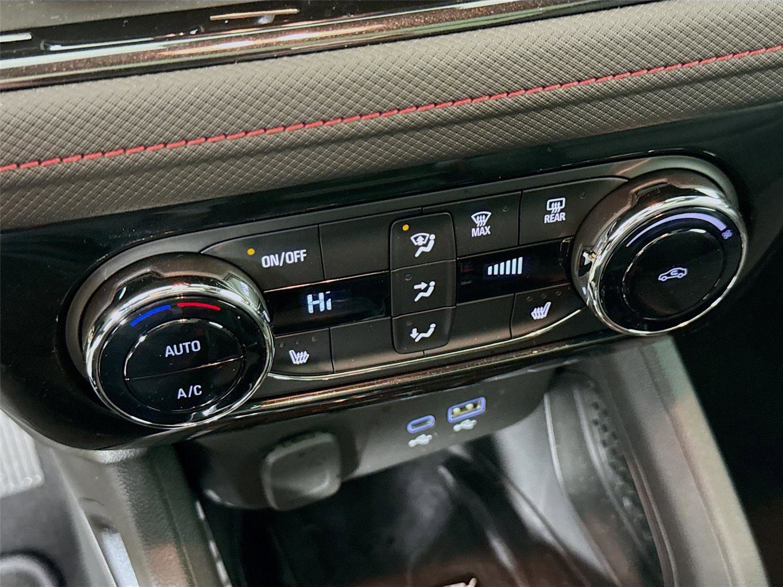 Used 2024 Chevrolet TrailBlazer RS w/ Convenience Package image 15