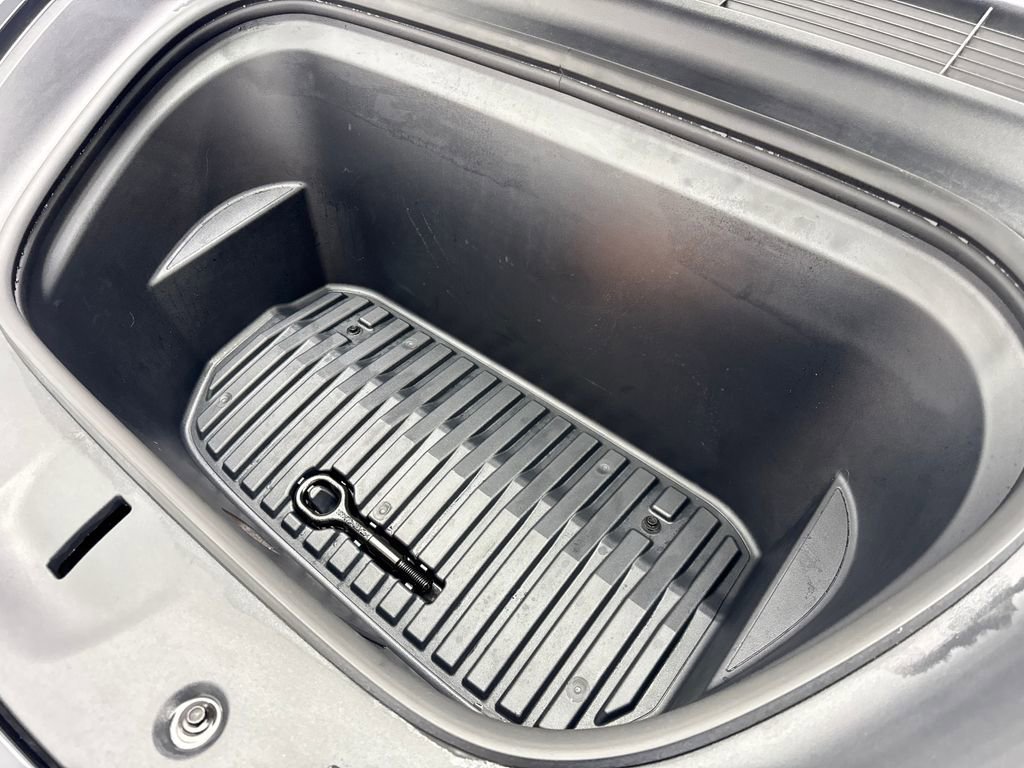 Used 2024 Tesla Model Y Long Range image 73