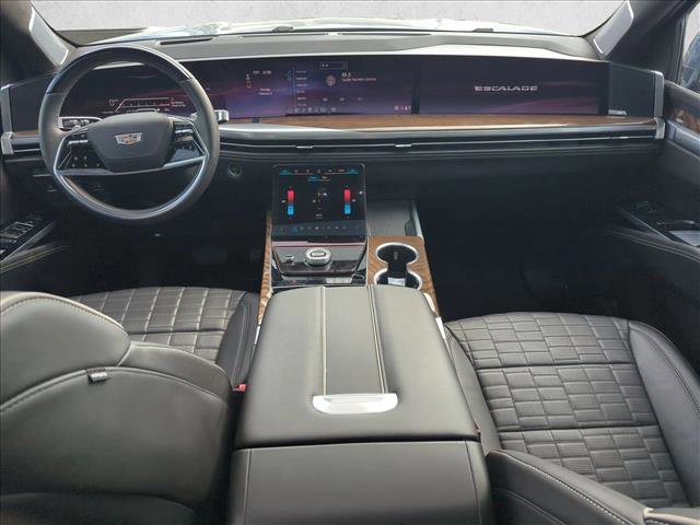 Certified 2025 Cadillac Escalade ESV Sport Platinum image 16