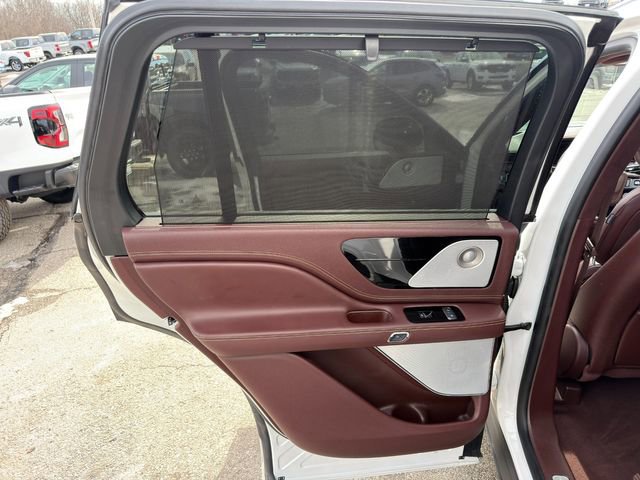 Used 2023 Lincoln Aviator Black Label w/ Class IV Trailer Tow Package image 23