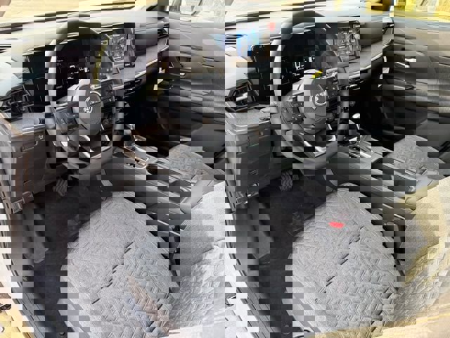 New 2026 Nissan Kicks SV image 11