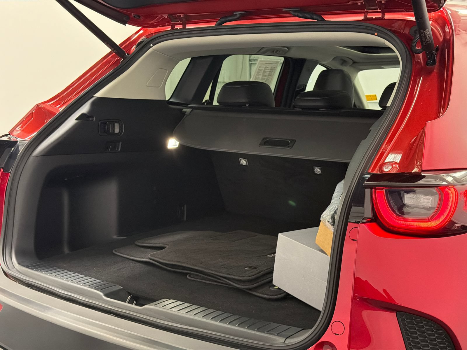 Certified 2025 MAZDA CX-50 AWD 2.5 S w/ Cargo Package image 8