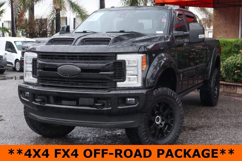 Used 2018 Ford F250 Lariat w/ Lariat Ultimate Package image 4