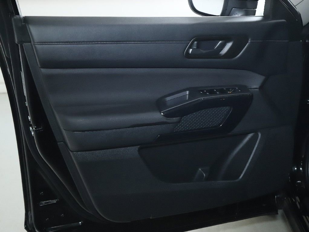 Certified 2025 Nissan Pathfinder SV AWD/4WD image 15