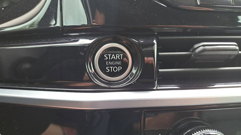 Used 2023 Nissan Pathfinder SL w/ SL Premium Package AWD/4WD image 27