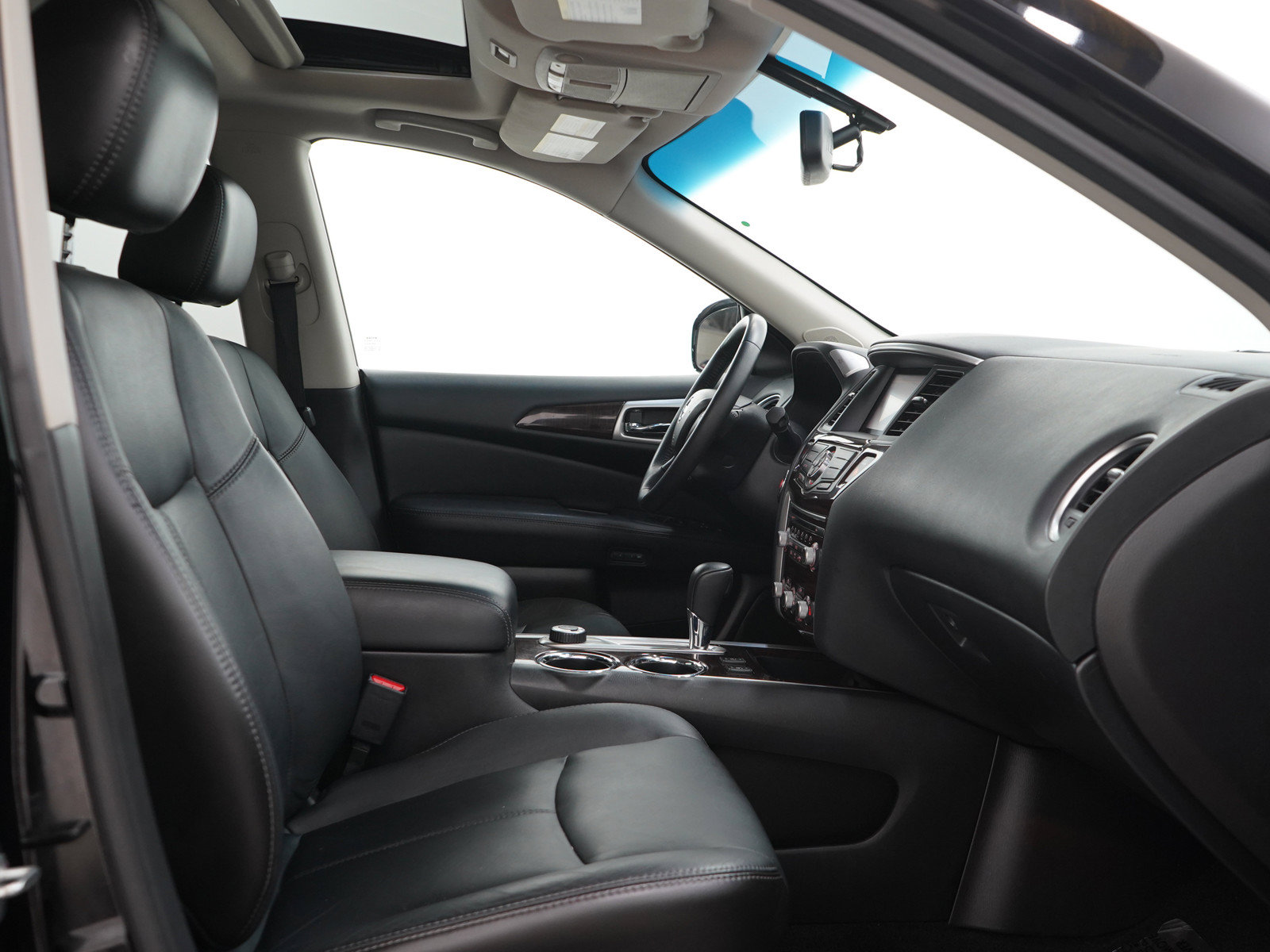 Used 2014 Nissan Pathfinder SL w/ SL Premium Package AWD/4WD image 13