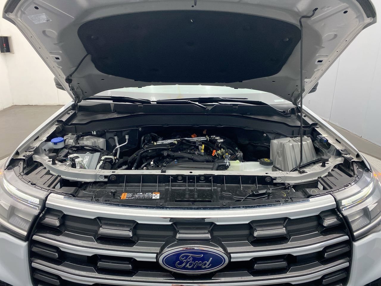 New 2026 Ford Explorer Active w/ Active Comfort Package AWD/4WD image 11