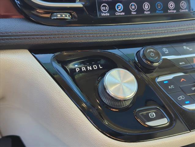 Used 2020 Chrysler Pacifica Limited image 25