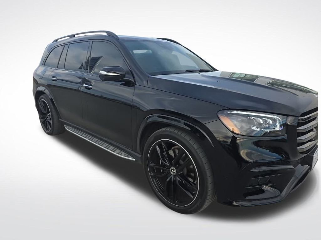 Used 2025 Mercedes-Benz GLS 450 4MATIC image 43