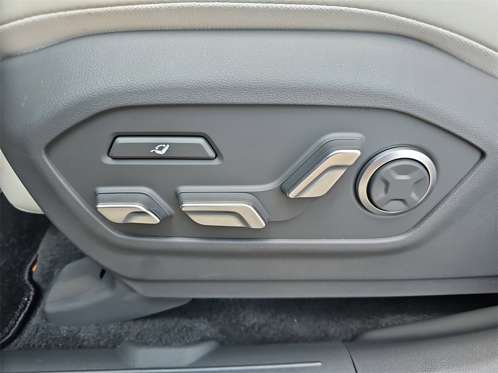 New 2025 Hyundai Santa Fe Calligraphy image 19