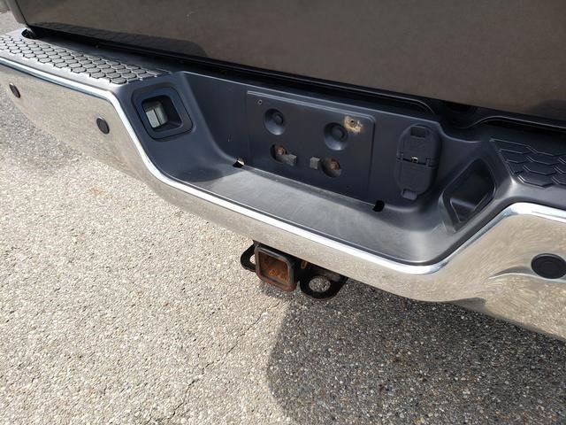Used 2017 RAM 2500 Tradesman w/ Chrome Appearance Group image 11