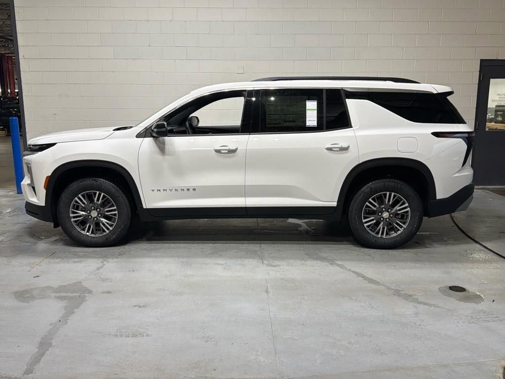 New 2025 Chevrolet Traverse LT w/ LPO, Floor Liner Package image 40