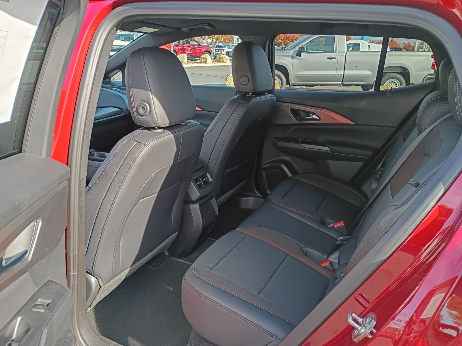 New 2026 Chevrolet Equinox EV RS image 25