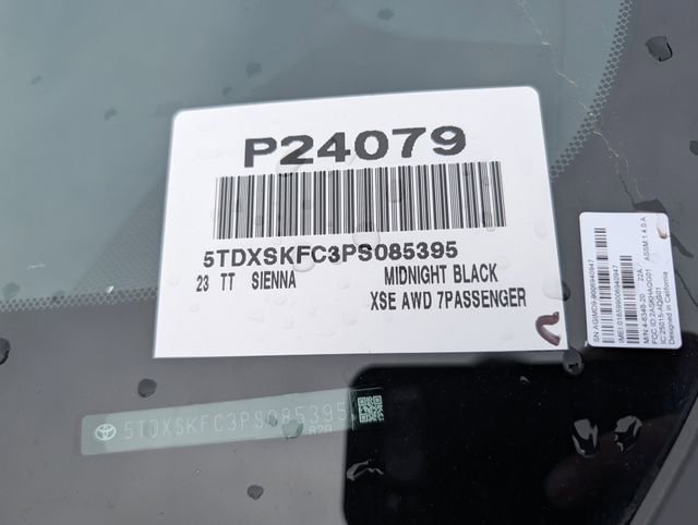 Used 2023 Toyota Sienna XSE AWD/4WD image 38