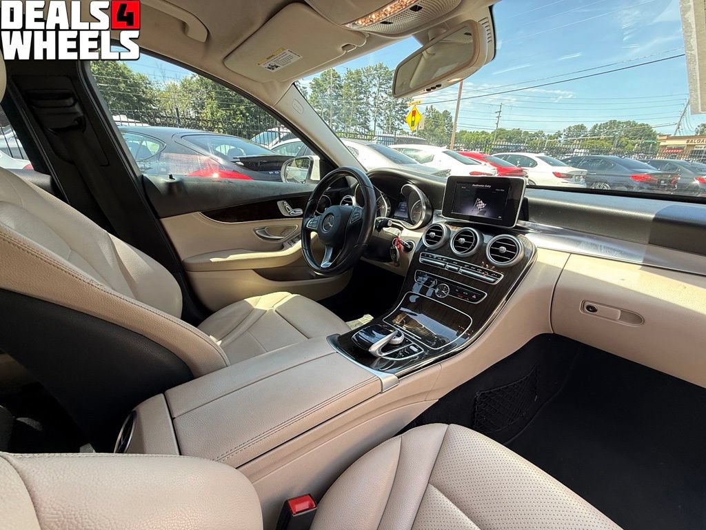 Used 2015 Mercedes-Benz C 300 4MATIC Sedan image 22