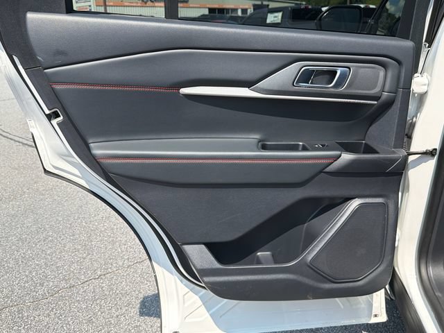 Used 2025 Ford Explorer ST-Line AWD/4WD image 24