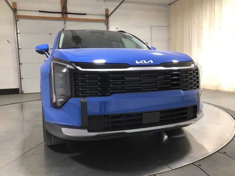 New 2026 Kia Sportage EX w/ EX Panorama Roof Package image 2