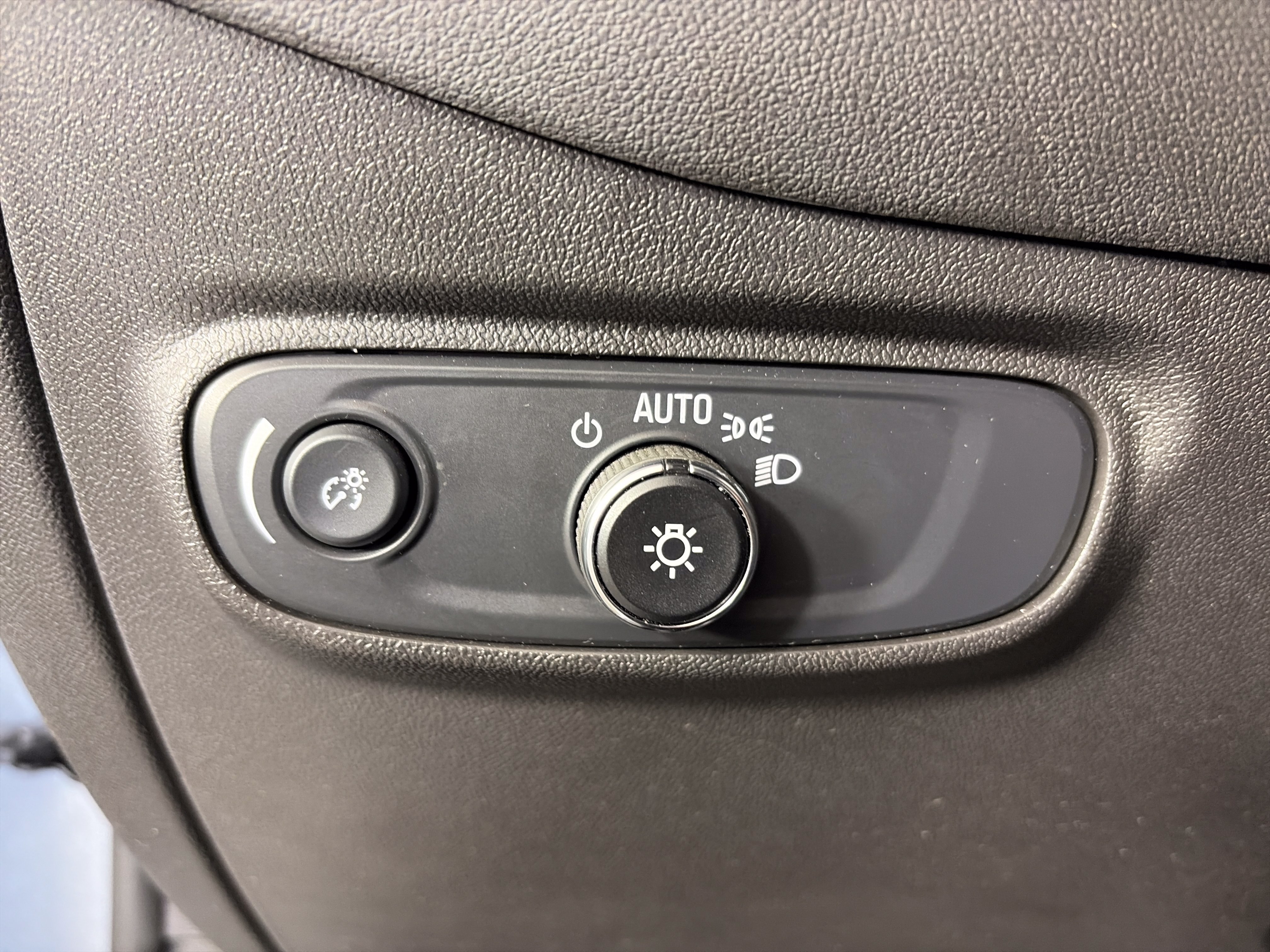 Used 2024 Chevrolet Equinox LT AWD/4WD image 33