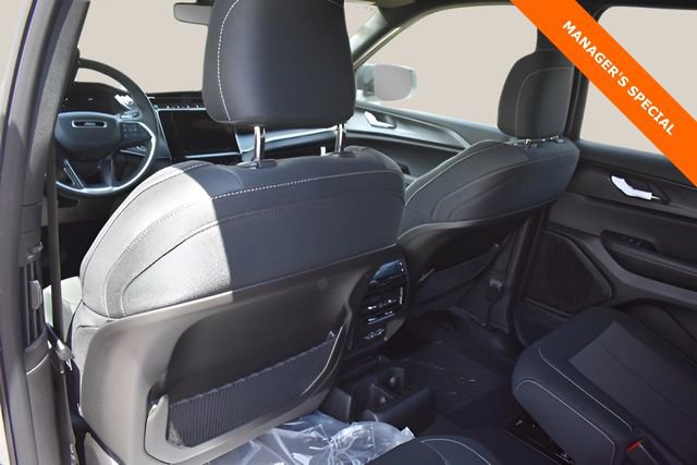 New 2025 Jeep Grand Cherokee L Laredo w/ Luxury Tech Group I image 15