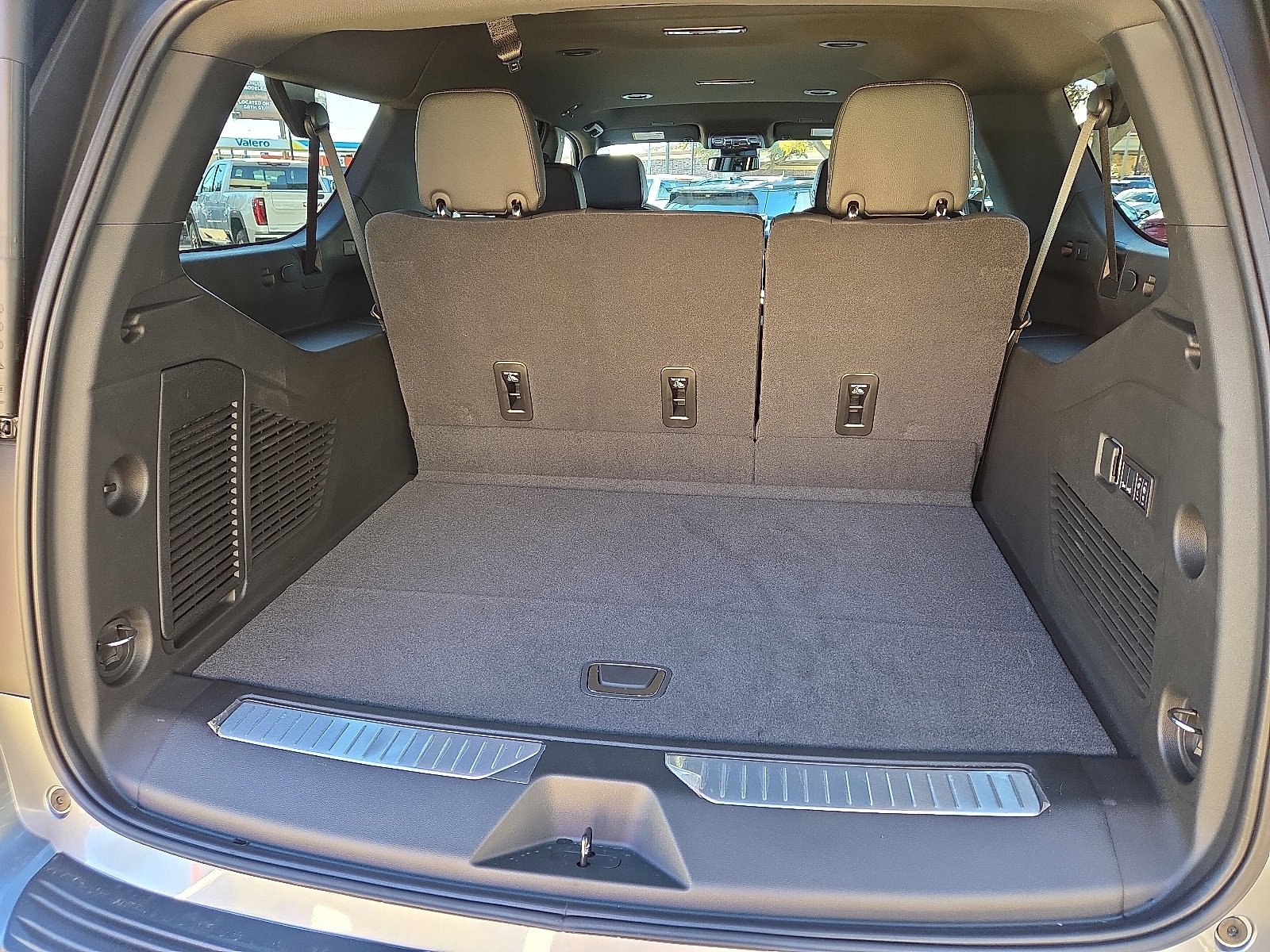 New 2026 GMC Yukon XL Denali image 7