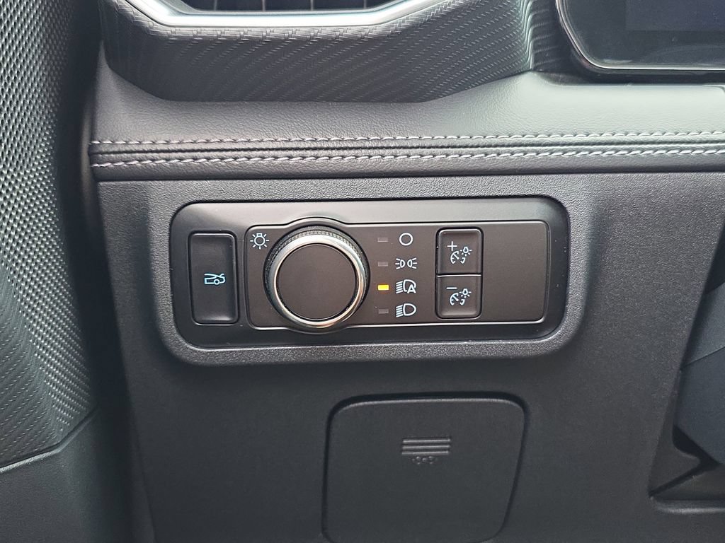 Used 2025 Ford Mustang Premium RWD image 26