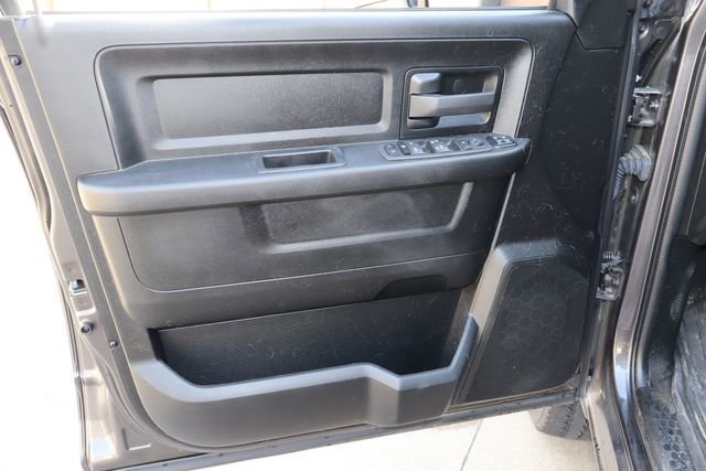 Used 2024 RAM 2500 Tradesman w/ Chrome Appearance Group AWD/4WD image 18