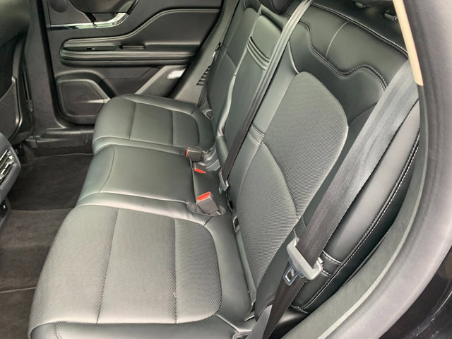 Certified 2025 Lincoln Corsair AWD w/ Equipment Group 101A image 18