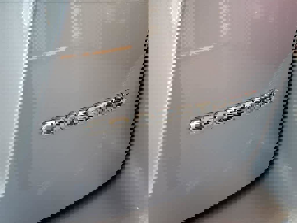 Used 2023 Subaru Crosstrek 2.5i Limited w/ Moonroof Package image 18