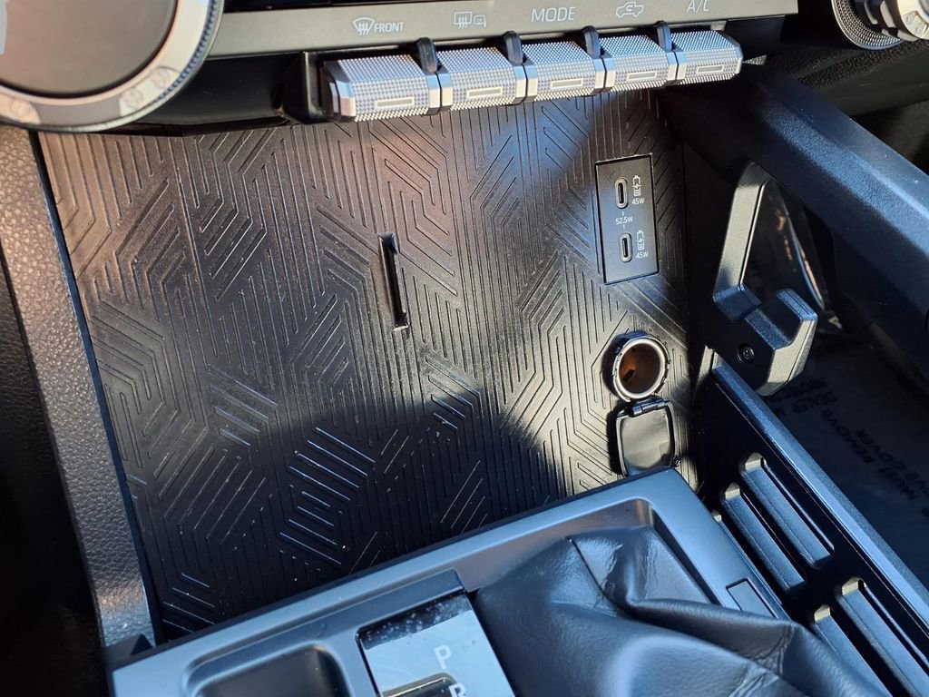 Used 2025 Toyota Tacoma TRD Off-Road image 10