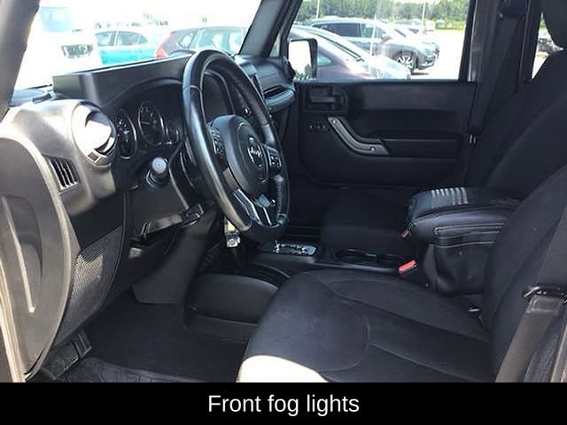 Used 2018 Jeep Wrangler Unlimited Sport image 22