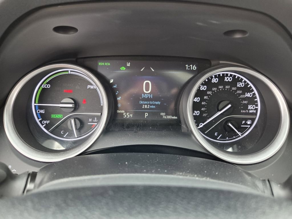 Used 2022 Toyota Camry XLE w/ Navigation Upgrade Package image 22