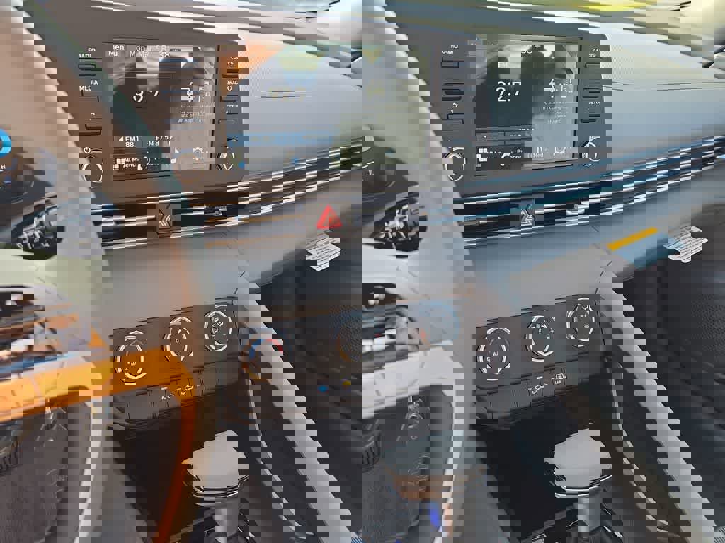 New 2026 Hyundai Elantra SE image 28