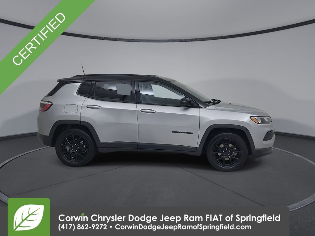 Used 2022 Jeep Compass Altitude image 17