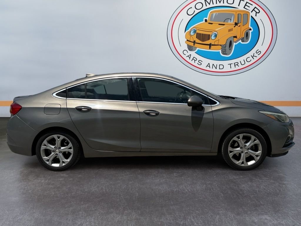 Used 2018 Chevrolet Cruze Premier FWD image 7